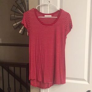 Red and white stripe tee